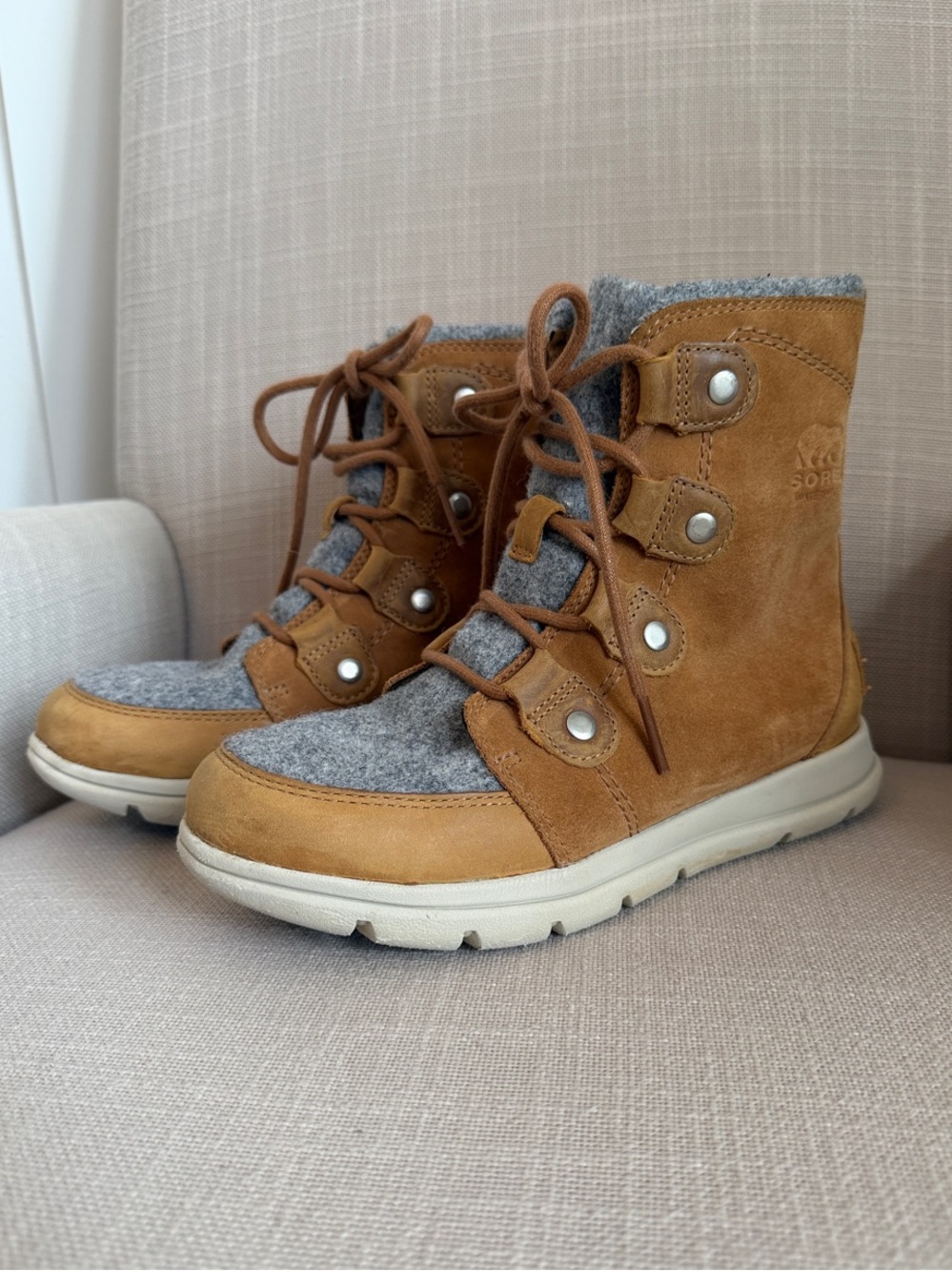 Sorel Women’s Explorer Joan Boots - Size 7